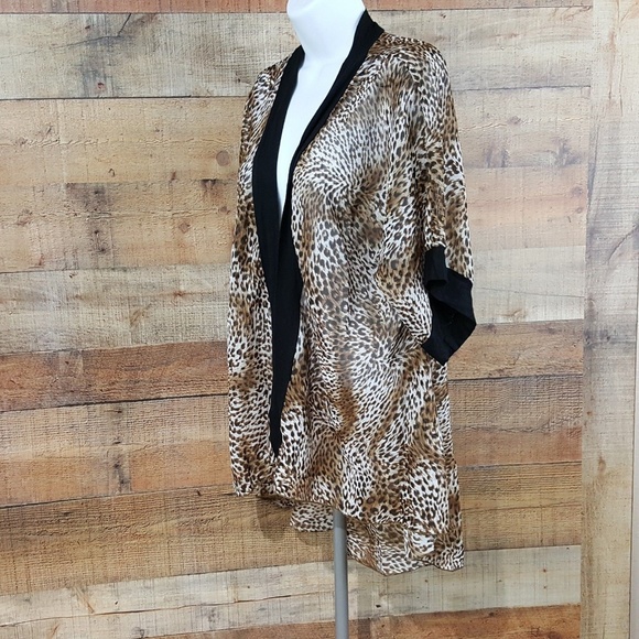 Napoli Long-Line Shawl Women's Size S Leopard Print Black Trim - Picture 3 of 4